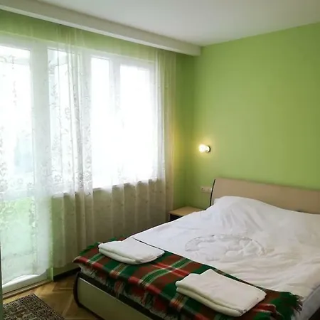 Peaceful And Relaxing Place In The Heart Of Warna