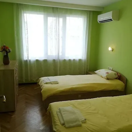 Peaceful And Relaxing Place In The Heart Of Apartment Varna